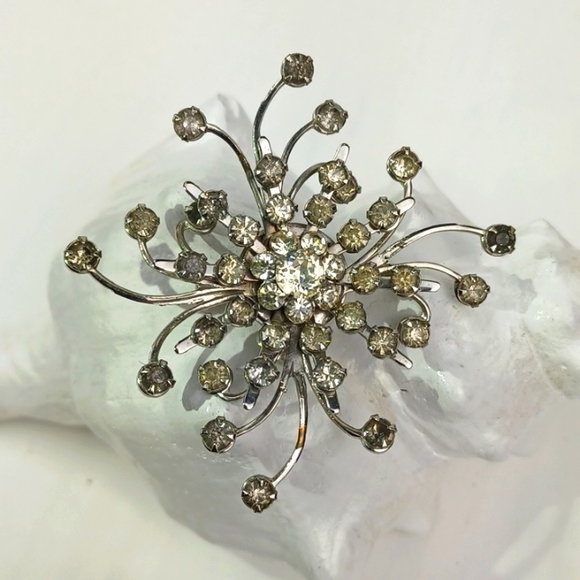♥️Bundle Only♥️ Vintage Style Silver Tone Rhinestone Whimsical Brooch - Picture 3 of 6